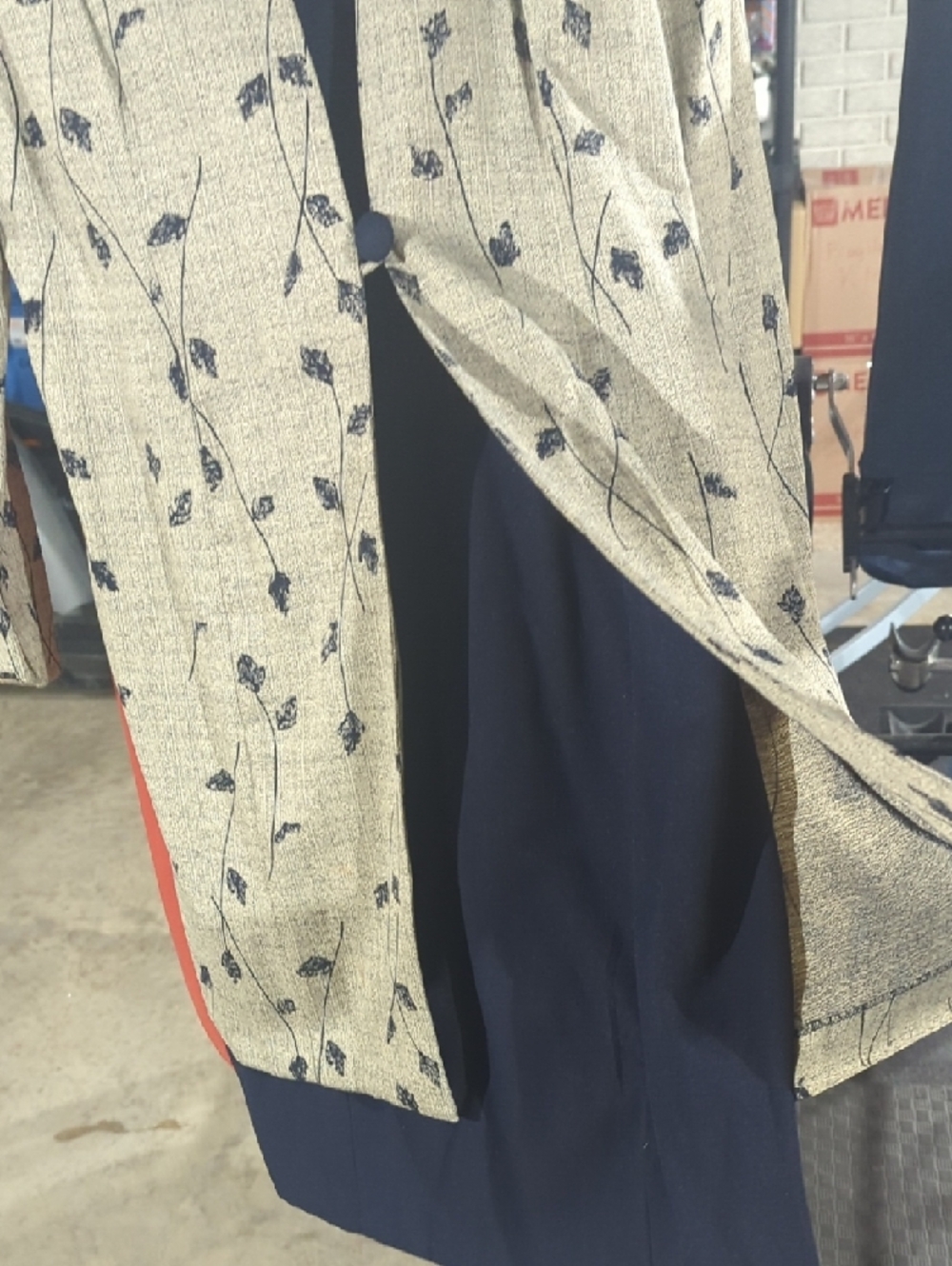 Blazer & Dress In One - Picture 3 of 4